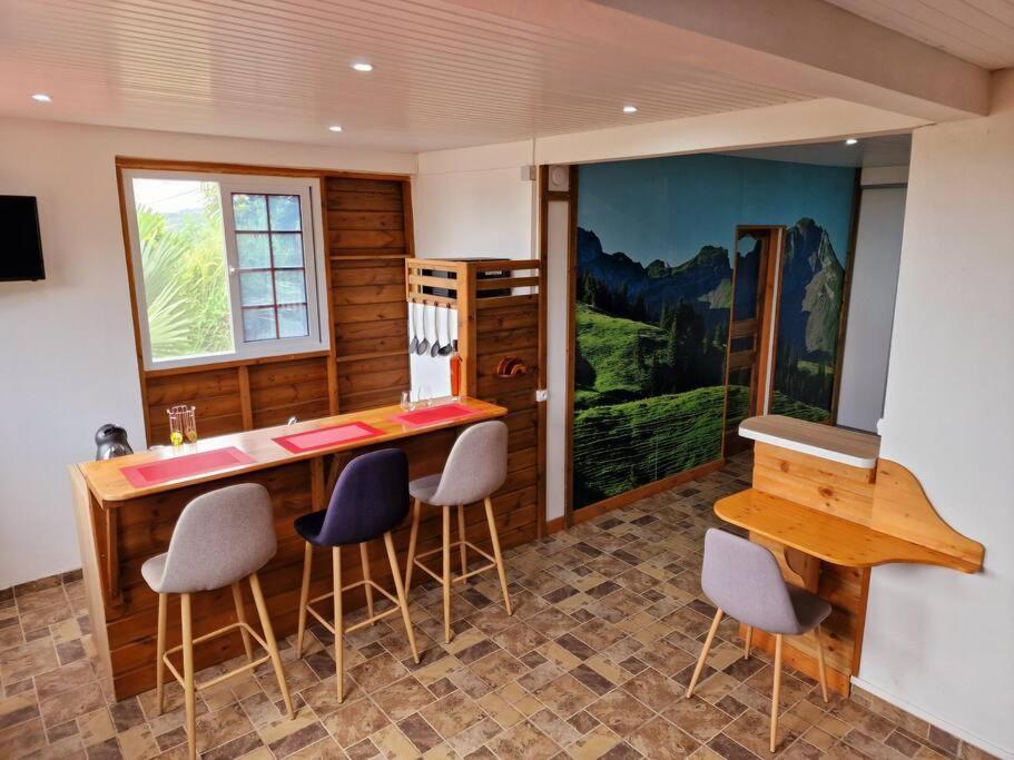 拉特里尼泰Hillview Studio公寓 外观 照片